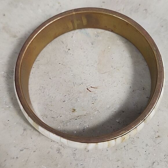 Vintage Brass Bangle with Inlaid Bone - Picture 5 of 5